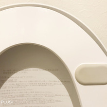 【掃除】トイレットペーパーで便座と水栓の掃除