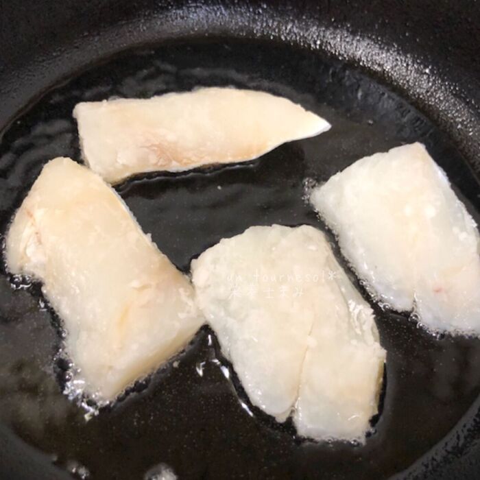 ③両面カリッと揚げ焼きに!