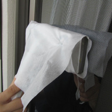 内側も外側も一度に網戸掃除☆