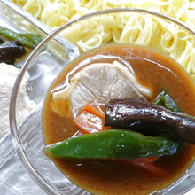 夏こそカレー!さっぱり素麺でつるつるっと♪