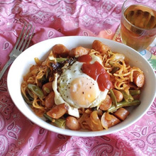 ナポリタン焼きそばでおうちランチ