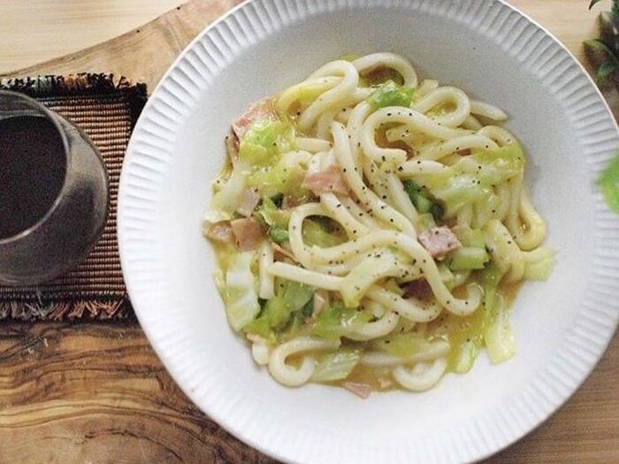 うどんカルボナーラ