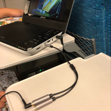 新幹線帰省時にお勧め♪「オーディオ分配ケーブル」