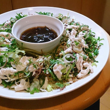 ささみと薬味のサラダ茶そば