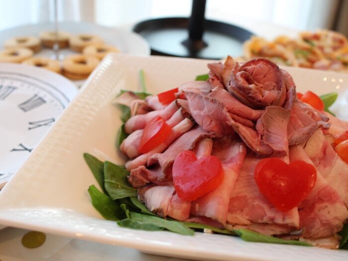 メインのローストビーフは並べるだけ!