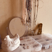 バラバラになりがちなピアスの収納