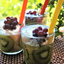 夏の果物(キウイ・デラウエア・桃)でビューティーデトックス炭酸水でウエルカム!