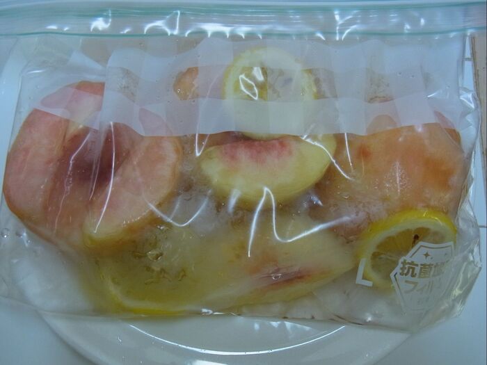 コンポートを作ります。