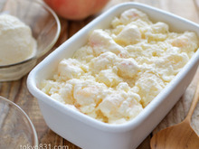 桃ヨーグルトアイス。混ぜて冷凍するだけの簡単スイーツ!