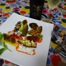 台風の夜は・・・・stuffed pimiento・・・・と泡