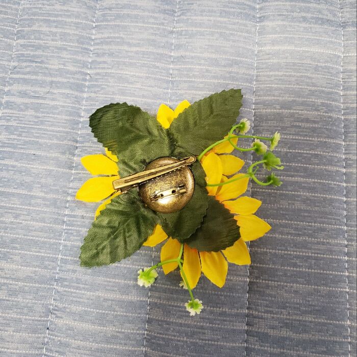 コサージュを作り