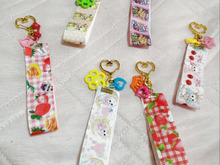 可愛いリボンのキーホルダー