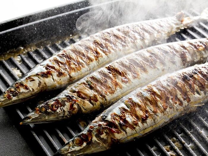 魚焼きグリルの汚れを落としたい!家庭にあるもので実践できる掃除方法とは