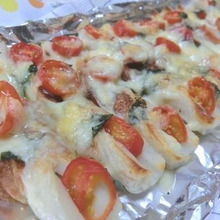 ソース要らずでうま♪ 手綱ちくわのスティックピザ