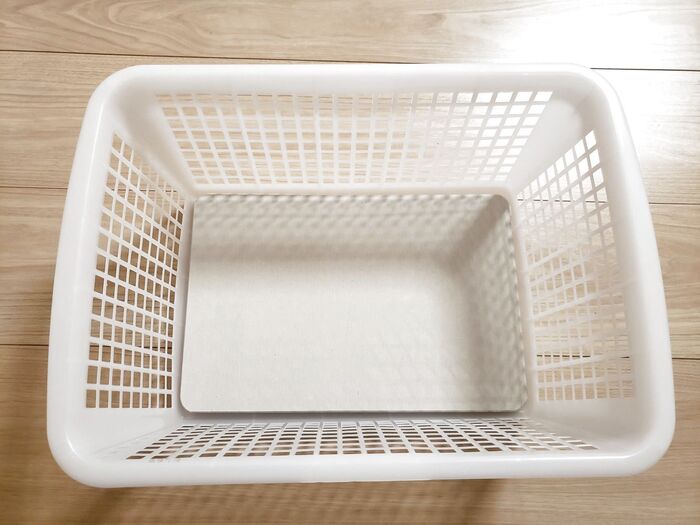 100均の白かごで水きりかごを400円で作る!