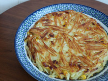 甘くて香ばしい!じゃがいもとトウモロコシのフライパン焼き