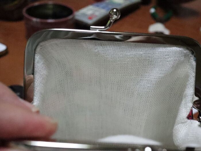 口金を付けます。