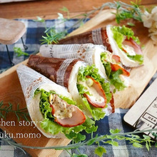 チャーシューと大豆もやしのブーケサンド♪(具だくさんの巻き方のコツ!)