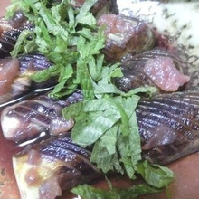 10分煮るだけ☆ 冷やしても美味しい♪ なすの白だし梅煮