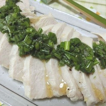 やわらか~&しっとり~♪ 茹で鶏のねぎ塩だれかけ