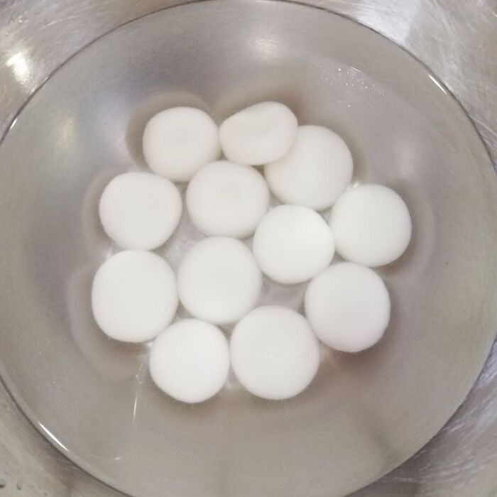 ④冷やします。