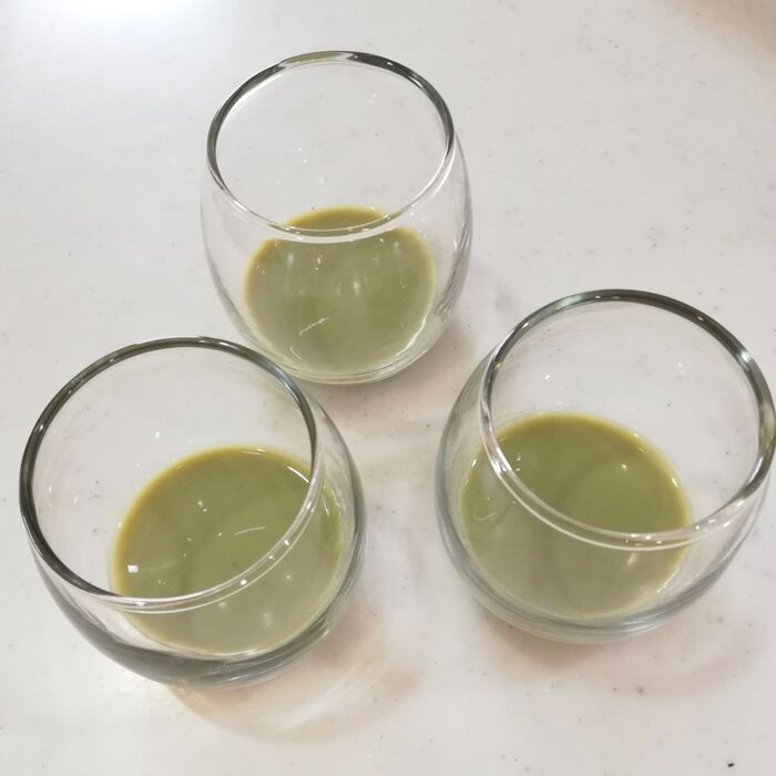 ⑤抹茶ミルクを作ります。