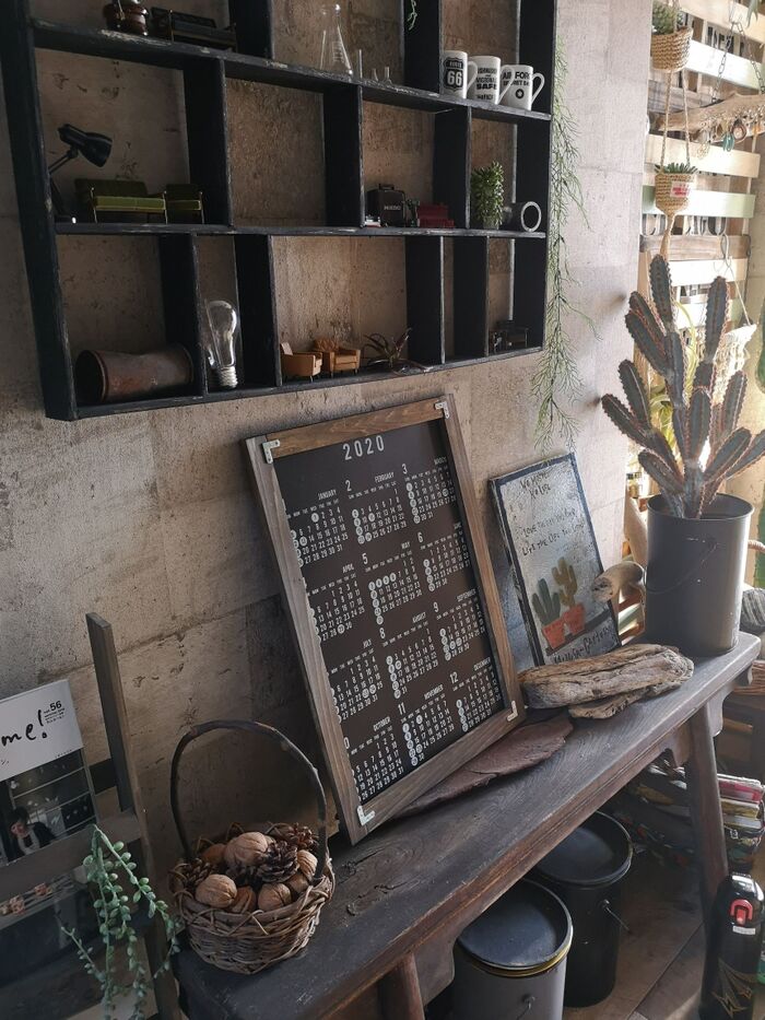 廊下に飾ってみました