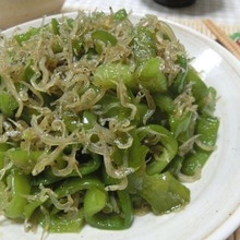 ご飯どろぼう♪ ピーマンとちりめんじゃこの醤油炒め