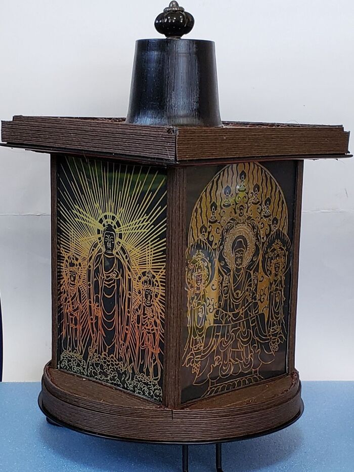 100均のスクラッチアート(仏像)を使えてアンティークな時計付きの小物入れを作る。