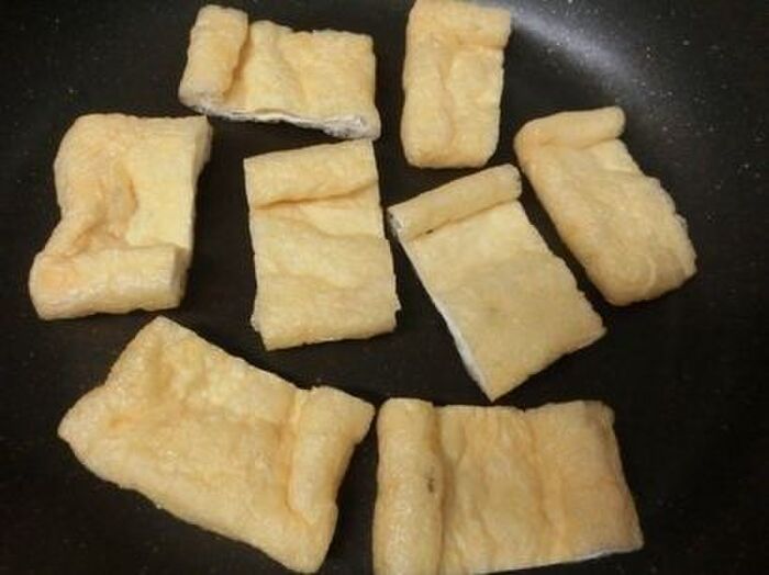 3.油揚げを焼く