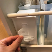 よく使うものはすぐ近くに!100均のプラケースでレジ袋収納