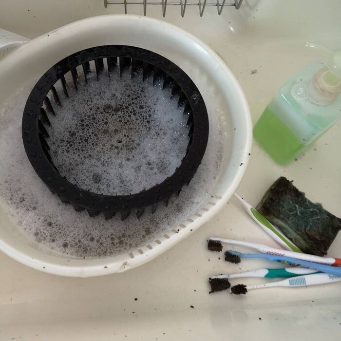 まだブラシで擦ってますか?