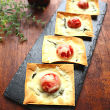 下準備1分&ワンタンの皮で簡単☆焼きカプレーゼ