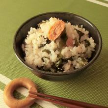 材料3つ★焼たらことわかめの混ぜご飯