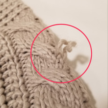 ほつれたニットは簡単に自宅で直せます!