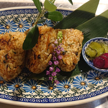 MUTTI / MUTTI のご馳走おにぎり パート6 ちりめん山椒焼きおにぎり