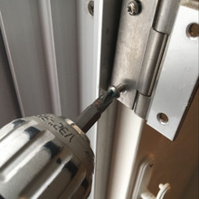 つぶれたネジ穴もコレを使えばラクラク外せます‼︎