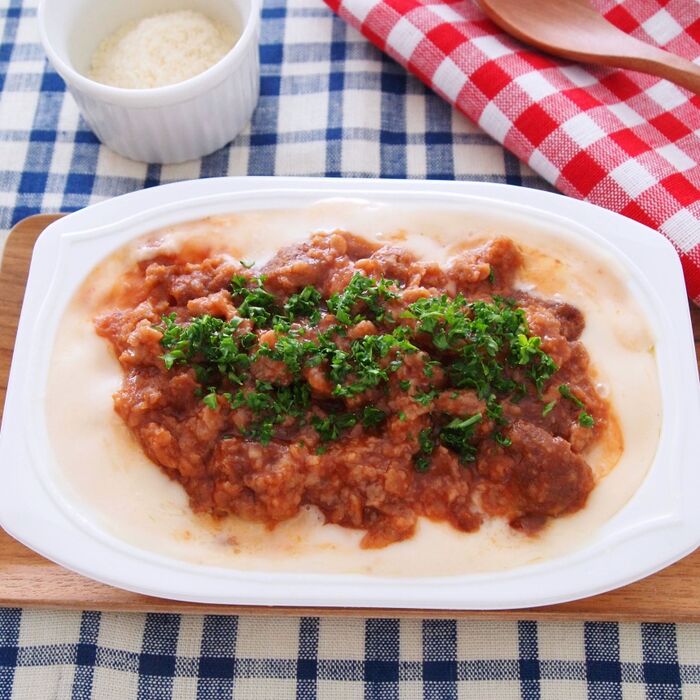 トレーのままで簡単!パックごはんレシピ「ミートボールのミラノ風ドリア」