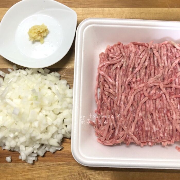 ①豚肉は冷蔵庫に入れて冷たいままで!