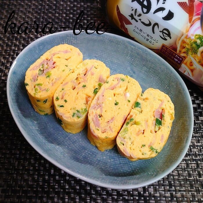 焼きあごだしつゆで簡単ウマッ♪ねぎマヨベーコンだし巻き玉子