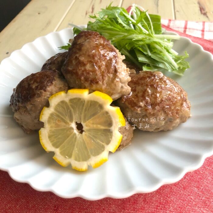 美肌効果にオススメ‼ふわふわジューシーに☆塩だれレモンハンバーグ