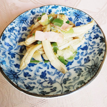 めんつゆでエリンギとベーコンのバター炒め