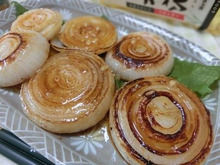 米油がサラッと軽い☆ 玉ねぎのステーキ わさびだし醤油で♪