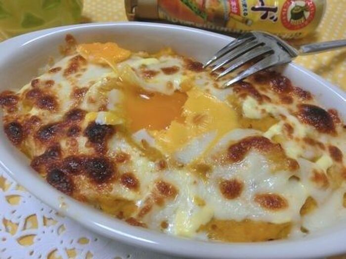 卵黄をくずしてとろ~り♪ かぼちゃのマヨチーズ焼き
