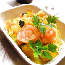 カボチャとサーモンのクリームパスタ