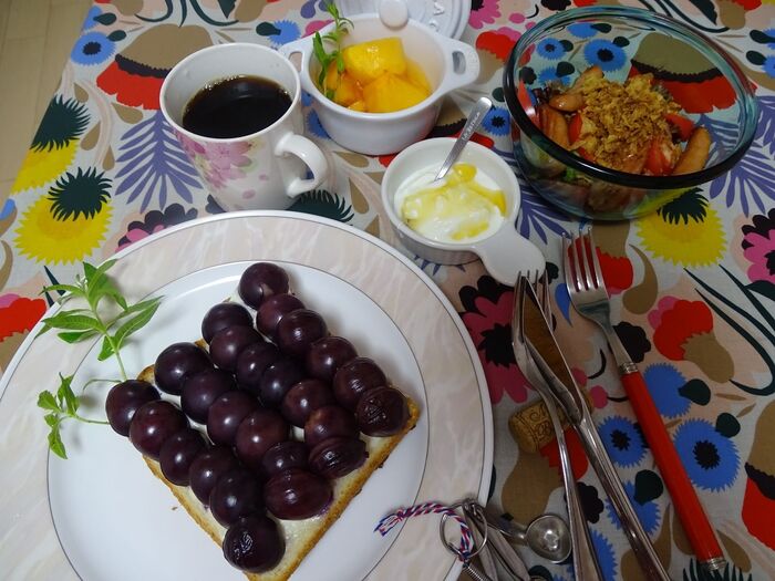 秋の味覚breakfast /// ぶどう&かき