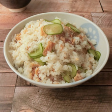 稲荷ときゅうりの混ぜご飯