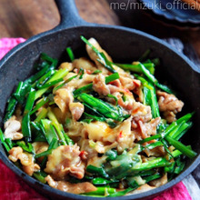 ♡コスパ抜群♡豚肉とニラのうま辛チーズ♡【#簡単レシピ#時短#節約】