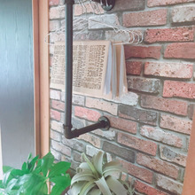 【DIY】セリア水道管風モジュールパーツで男前な雑誌収納