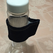 ジーンズの裾上げ生地でドリンクホルダー作りました。